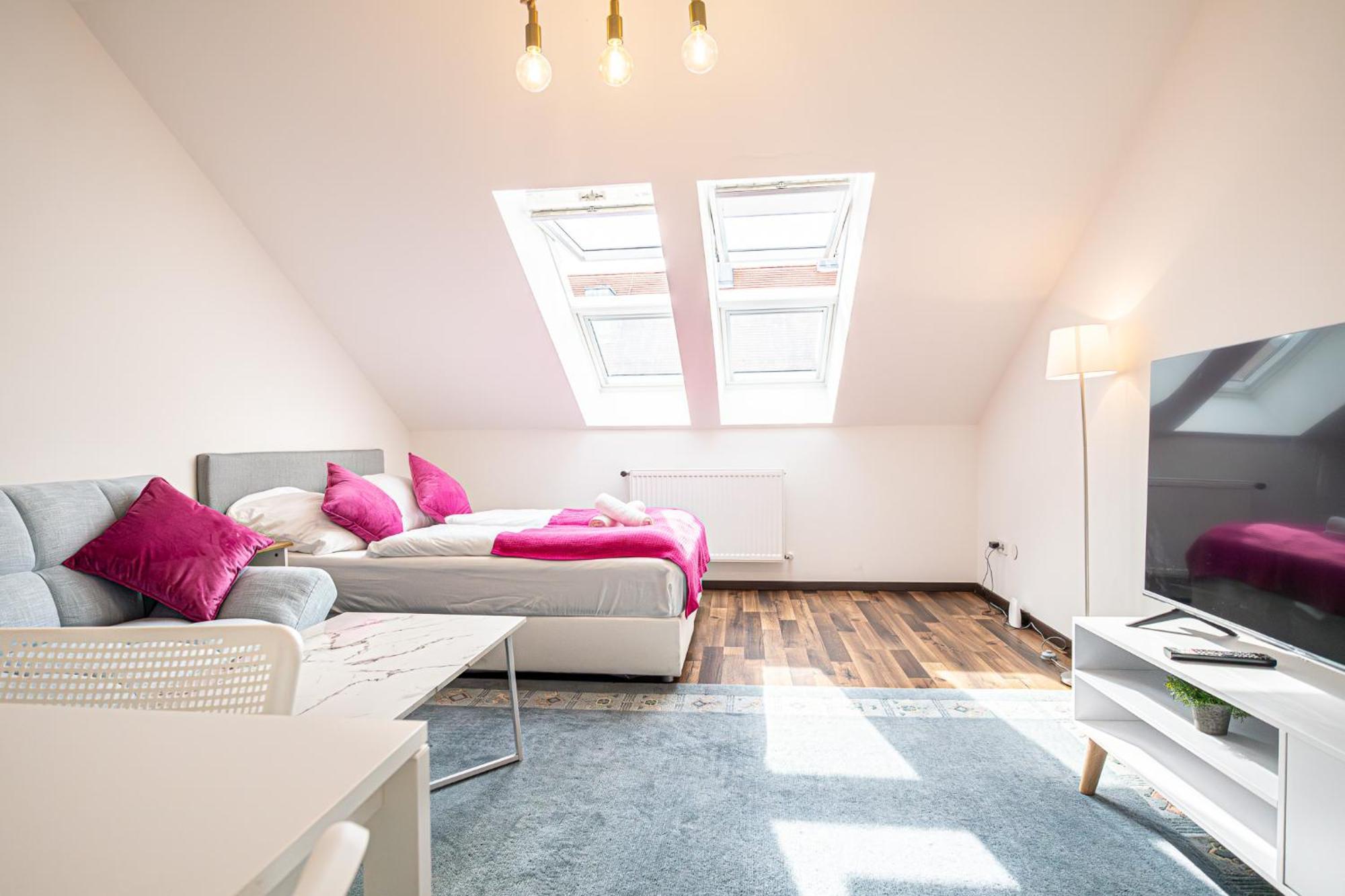 Airy Attic Apt.: Stylish Studio At Penzing Area Вена Экстерьер фото